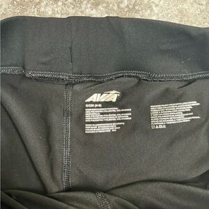 avia woman’s black breathable athletic shorts with string size 4-6